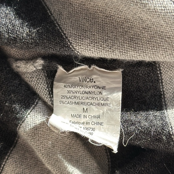 Vince Women’s Medium Stripe Sleeveless Tunic Cashmere Sweater Black Gray - Picture 7 of 7